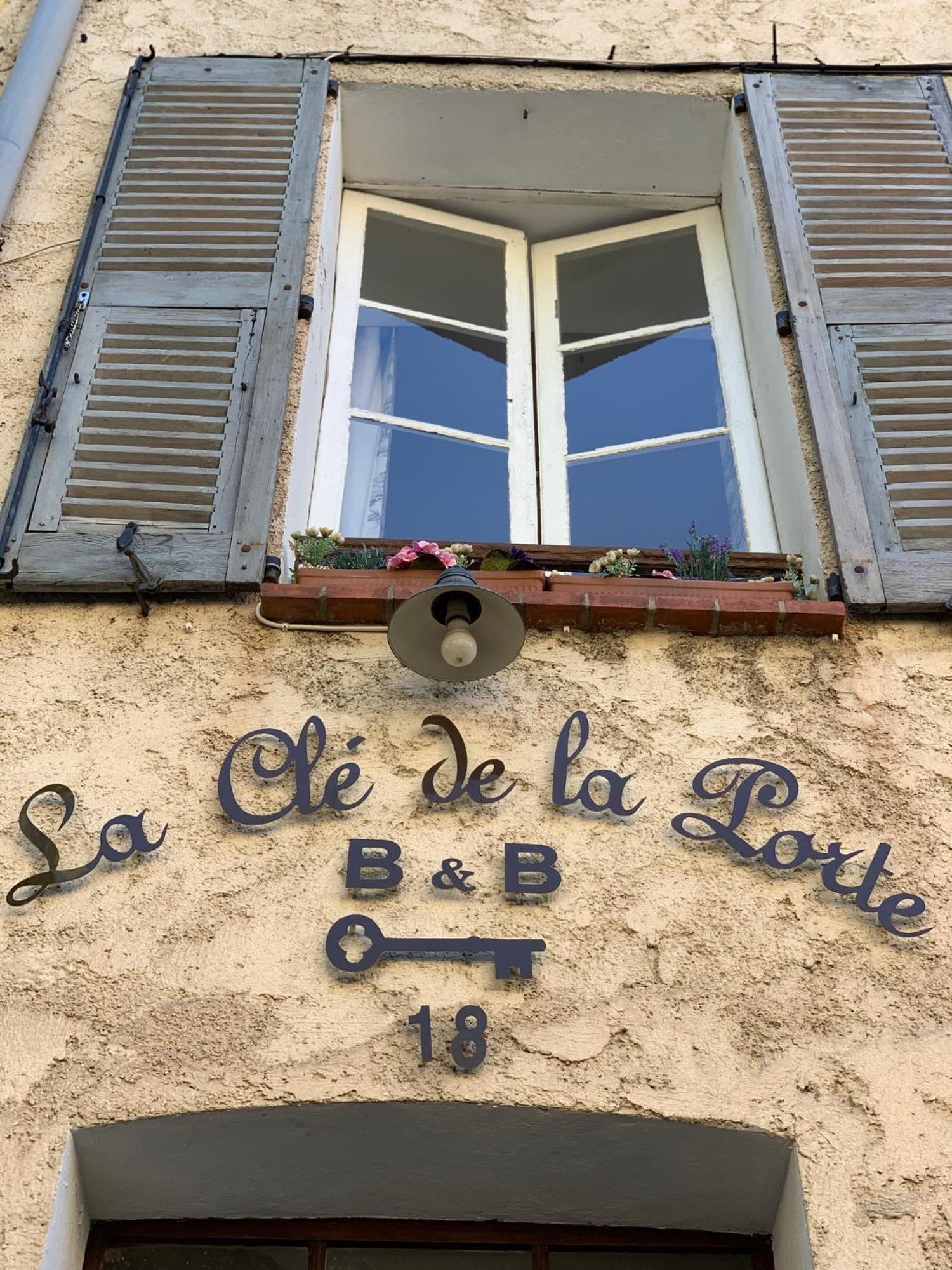 La Cle De La Porte B&B Антиб Екстериор снимка